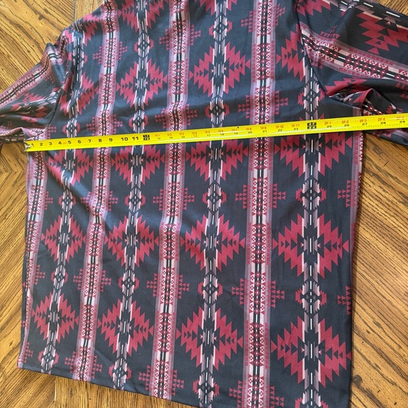 Men's Red and Black Geometric Sweatshirt - Picture 6 of 7